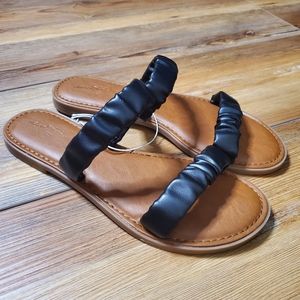 Universal Thread Sandals Womens 8.5 Black NEW
